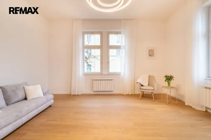 Pronájem bytu 2+kk, Praha - Vinohrady, Korunní, 65 m2