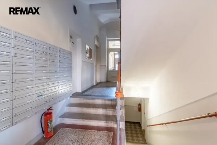 Pronájem bytu 2+kk, Praha - Vinohrady, Korunní, 65 m2