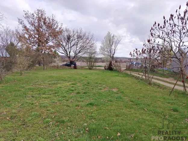 Prodej zahrady, Znojmo - Oblekovice, 526 m2