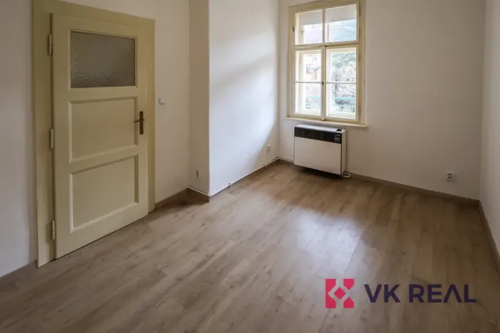 Pronájem bytu 2+kk, Praha - Břevnov, Bělohorská, 44 m2