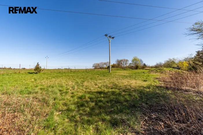 Prodej zahrady, Dolní Břežany, 2452 m2