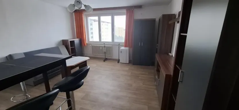 Pronájem bytu 2+kk, Brno - Líšeň, Horníkova, 45 m2