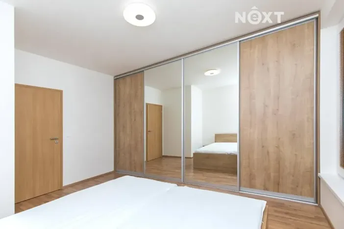 Pronájem bytu 2+kk, Pardubice, Boženy Vikové-Kunětické, 67 m2