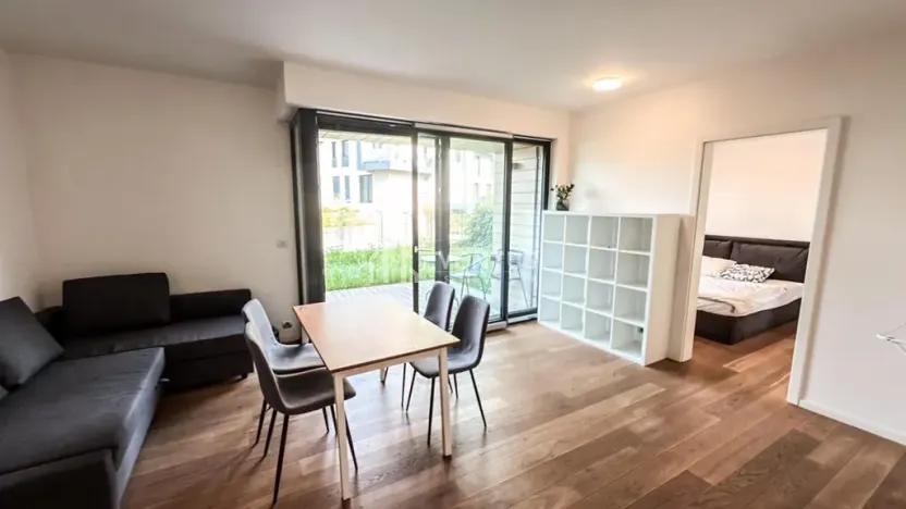 Pronájem bytu 2+kk, Praha - Libeň, Menclova, 53 m2