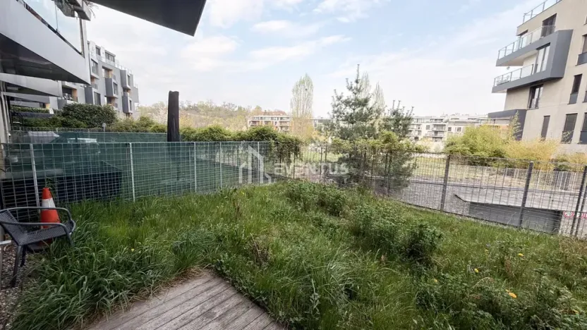 Pronájem bytu 2+kk, Praha - Libeň, Menclova, 53 m2