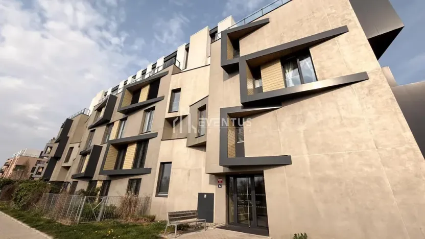 Pronájem bytu 2+kk, Praha - Libeň, Menclova, 53 m2