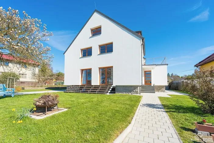 Prodej rodinného domu, Slapy, 309 m2