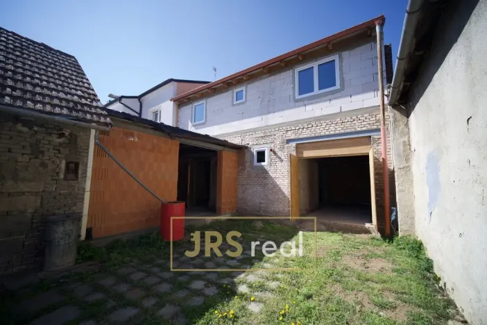 Prodej rodinného domu, Veselí nad Moravou - Zarazice, 527 m2
