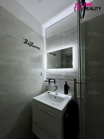 Pronájem bytu 3+1, Hradec Králové - Slezské Předměstí, Bratří Štefanů, 73 m2