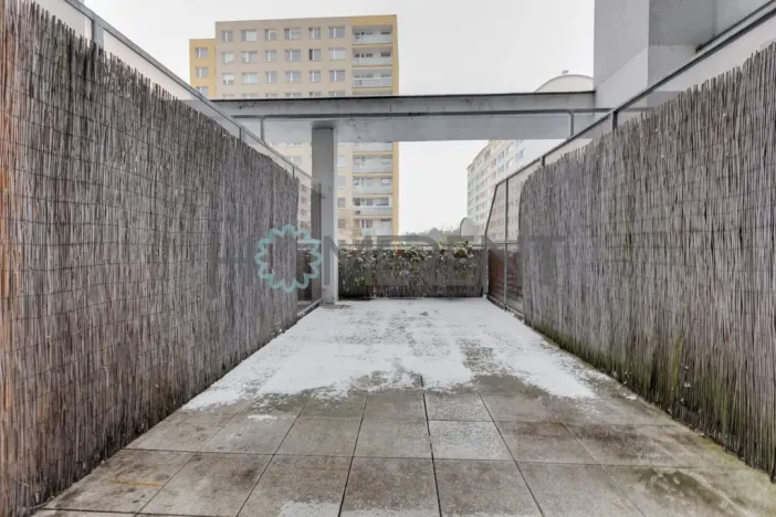 Pronájem bytu 1+kk, Praha - Letňany, Malkovského, 28 m2