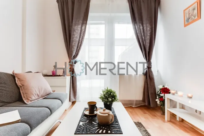 Pronájem bytu 1+kk, Praha - Letňany, Malkovského, 28 m2
