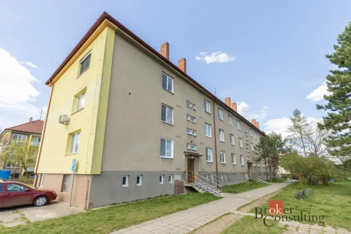 Prodej bytu 3+1, Břeclav - Poštorná, Hájová, 74 m2