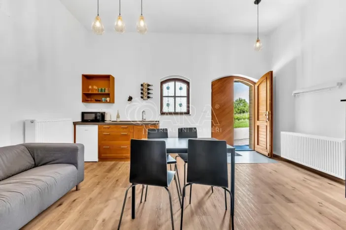 Prodej ubytování, Mikulov, Gagarinova, 712 m2