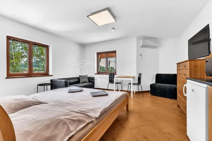 Prodej ubytování, Mikulov, Gagarinova, 712 m2