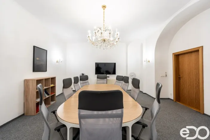 Pronájem kanceláře, Kolín, Karlovo náměstí, 193 m2