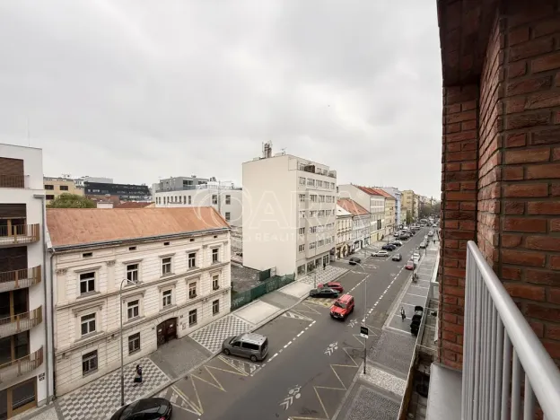 Pronájem bytu 1+kk, Praha - Karlín, Křižíkova, 33 m2