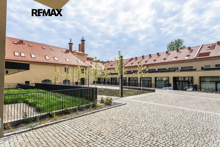 Pronájem bytu 2+kk, Praha - Nusle, Vrtbova, 42 m2