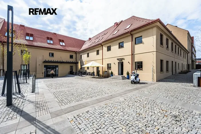 Pronájem bytu 2+kk, Praha - Nusle, Vrtbova, 42 m2