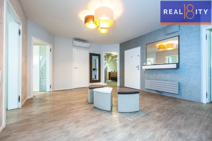 Prodej bytu 4+kk, Praha, Semilská, 139 m2