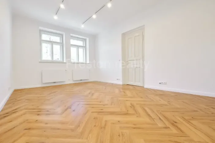 Pronájem kanceláře, Praha - Vinohrady, U vodárny, 72 m2