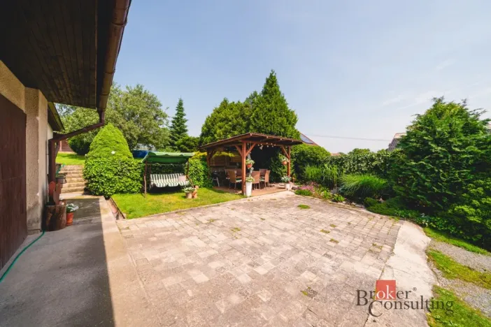 Prodej rodinného domu, Dolany, 198 m2