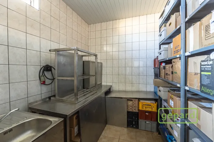 Prodej restaurace, Středokluky, Školská, 568 m2