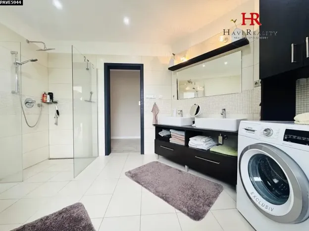 Pronájem rodinného domu, Bystřice, 200 m2