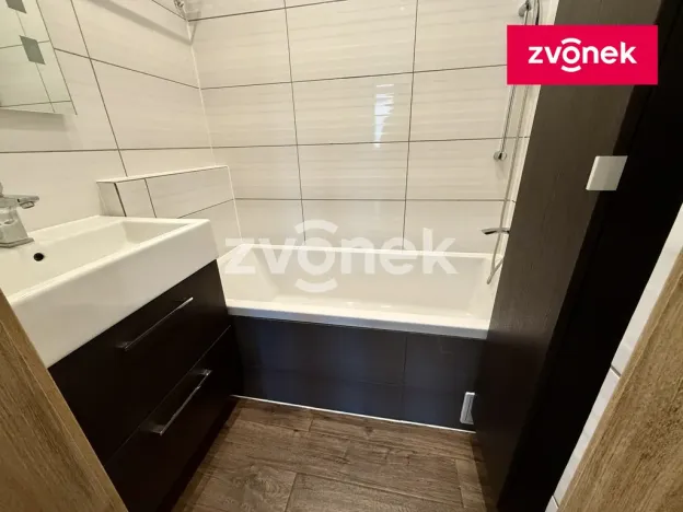 Prodej bytu 3+1, Zlín - Malenovice, třída Svobody, 68 m2