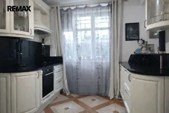 Prodej bytu 3+kk, Karlovy Vary, Křižíkova, 86 m2