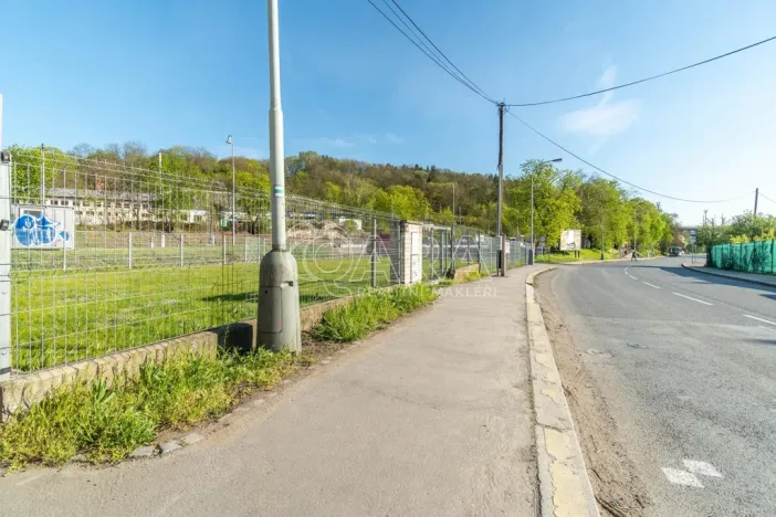 Pronájem komerčního pozemku, Praha - Braník, 542 m2