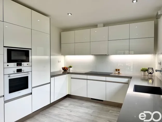 Pronájem rodinného domu, Strašnov, 127 m2