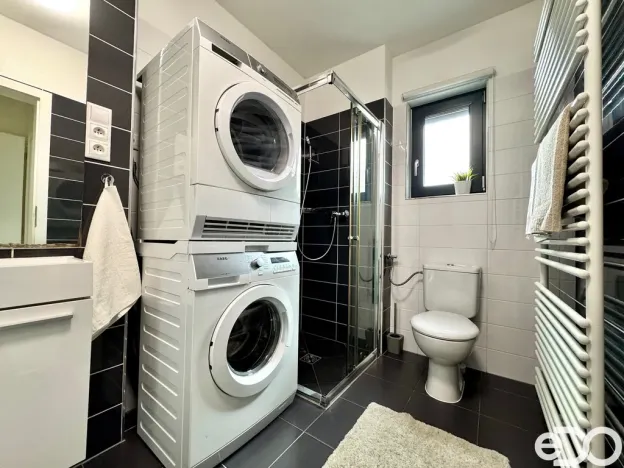 Pronájem rodinného domu, Strašnov, 127 m2