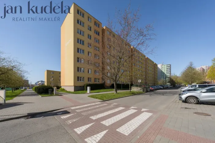 Prodej bytu 2+kk, Brno, Bzenecká, 39 m2