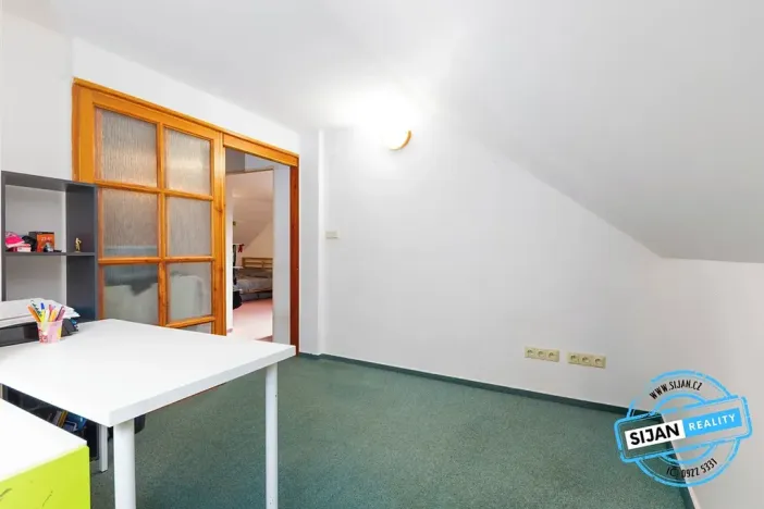 Prodej rodinného domu, Opava, Slezská, 275 m2