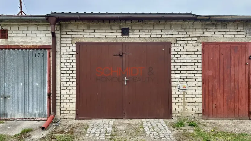 Prodej garáže, Břeclav, Kančí obora, 18 m2