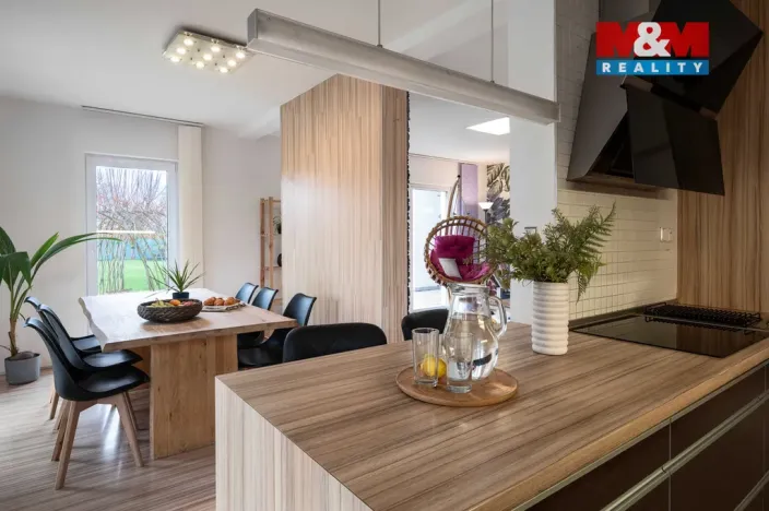 Prodej rodinného domu, Řečany nad Labem, K Tišině, 266 m2