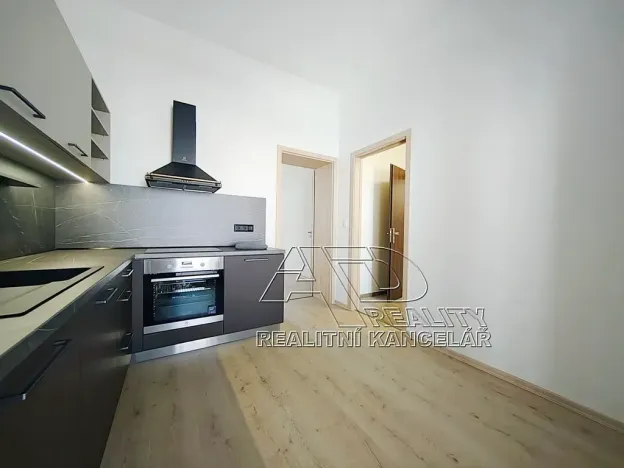 Pronájem bytu 1+kk, České Budějovice, Fráni Šrámka, 40 m2