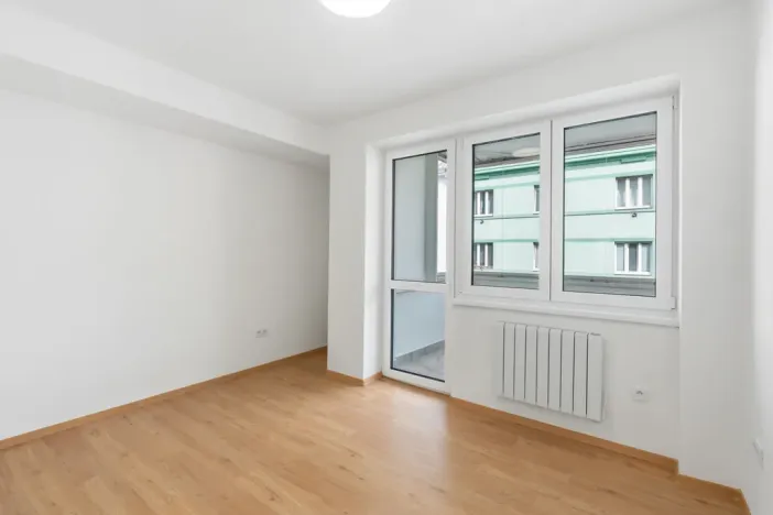 Prodej bytu 3+kk, Praha - Vysočany, Novovysočanská, 73 m2
