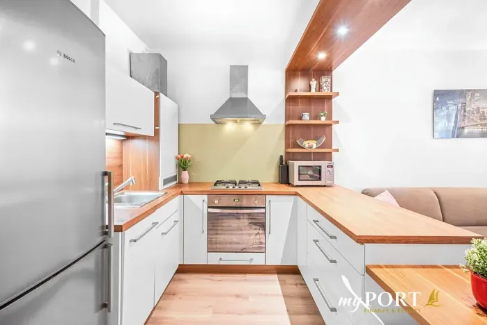 Pronájem bytu 2+kk, Plzeň, Revoluční, 44 m2