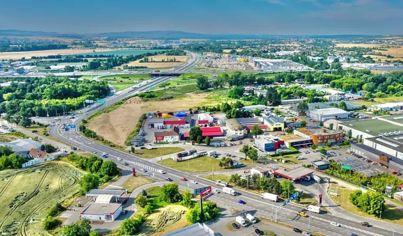 Prodej obchodního prostoru, Brno, Hněvkovského, 1000 m2