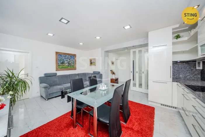 Prodej bytu 3+kk, Ostrava, Komenského, 64 m2