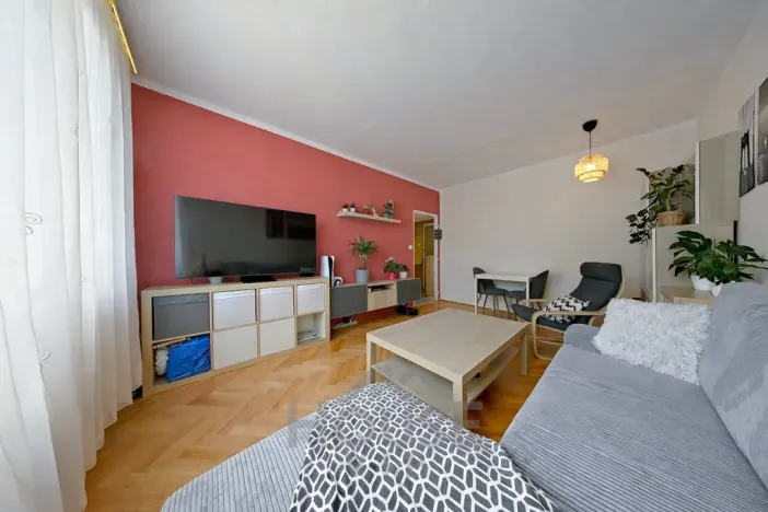 Prodej bytu 2+1, Praha - Hostivař, Horolezecká, 52 m2