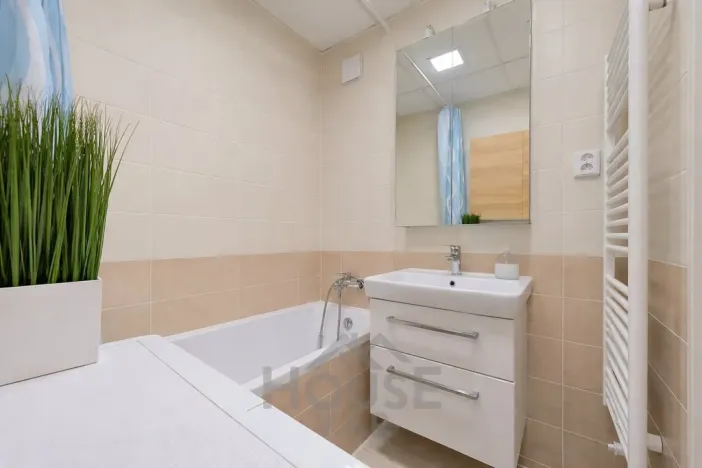 Prodej bytu 2+1, Praha - Hostivař, Horolezecká, 52 m2