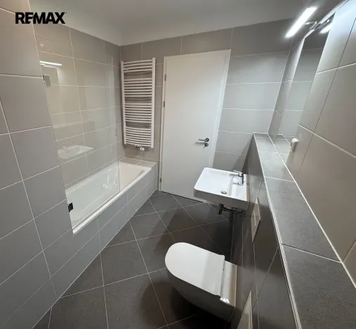 Pronájem bytu 1+kk, Praha - Dolní Měcholupy, Honzíkova, 41 m2