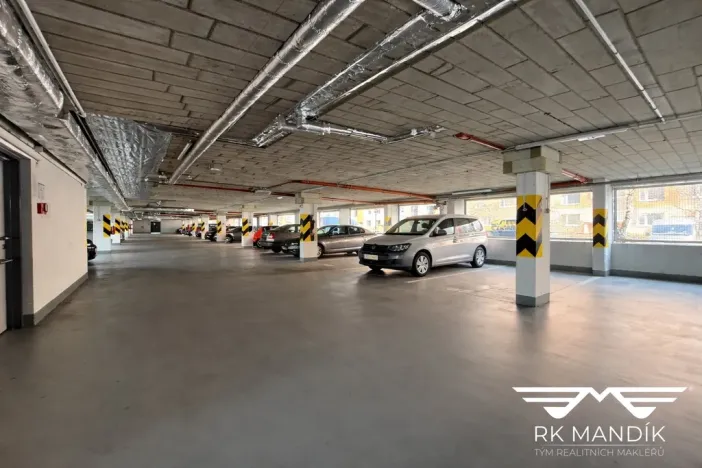 Pronájem garáže, Praha - Letňany, Tupolevova, 17 m2