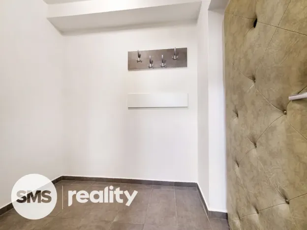 Pronájem bytu 1+1, Ostrava - Moravská Ostrava, Garážní, 36 m2