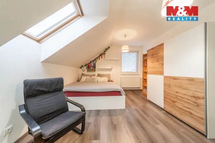 Prodej rodinného domu, Zlatá, 148 m2