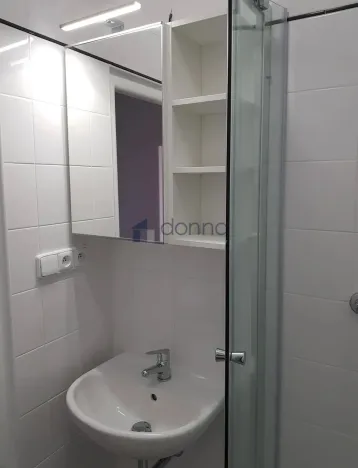 Pronájem bytu 3+kk, Praha, Oravská, 54 m2