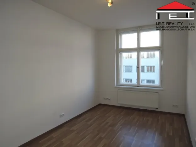 Pronájem bytu 3+kk, Praha - Nusle, Táborská, 78 m2