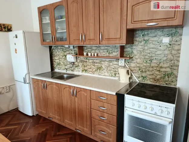 Pronájem bytu 2+kk, Praha - Kbely, Toužimská, 56 m2